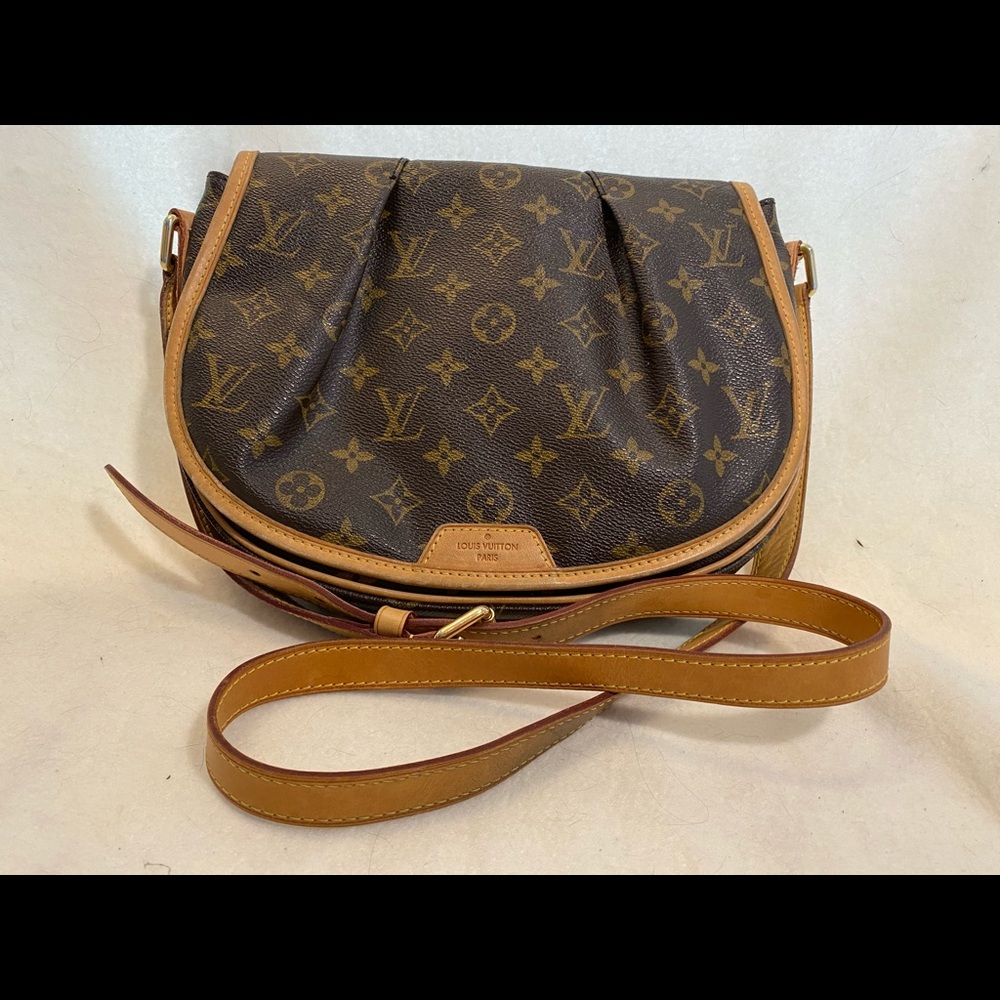Louis Vuitton Menilmontant PM